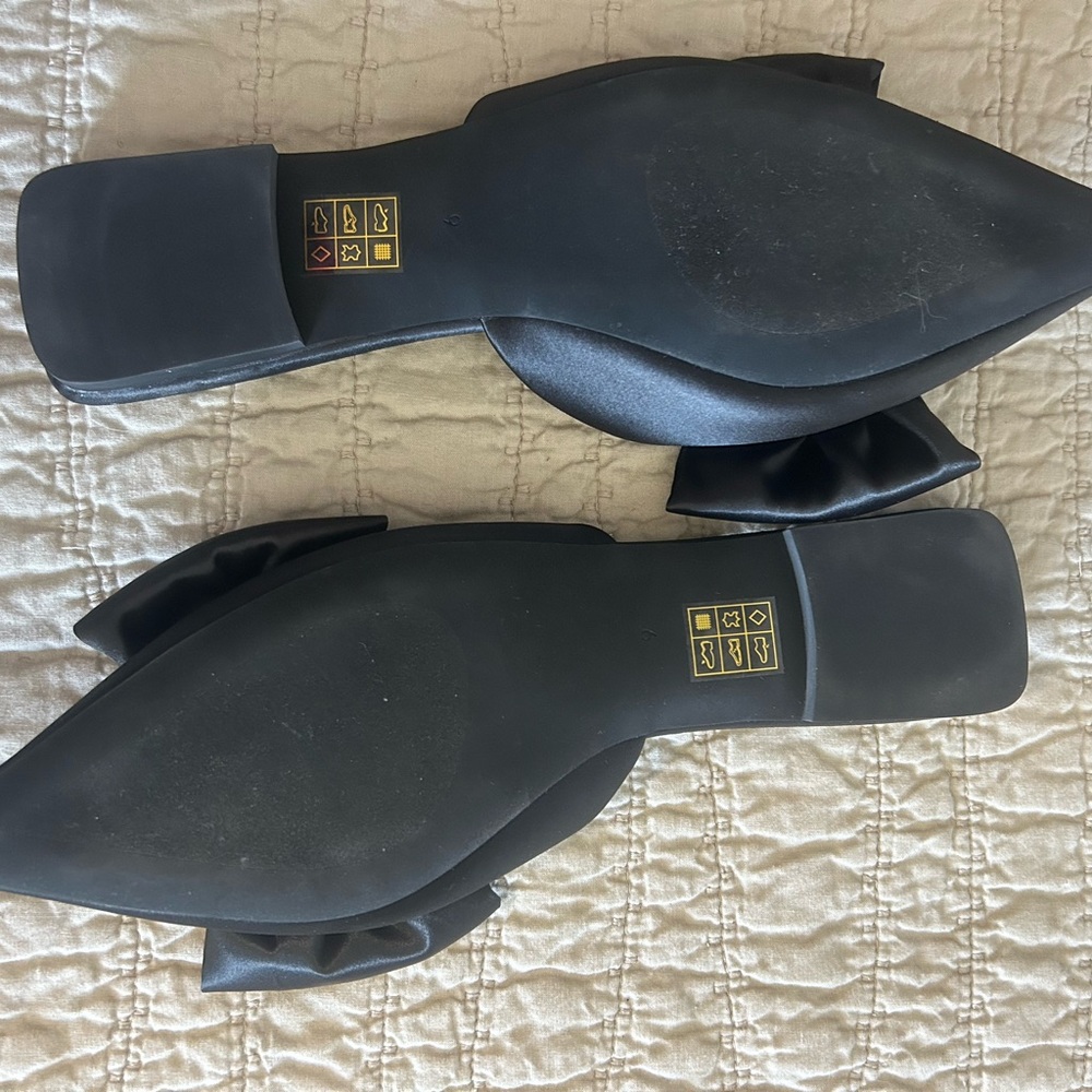 Jeffrey Campbell Sit Pretty Flats Black Embellished Rhinestone Bow NWOB Size 9 - Picture 6 of 7